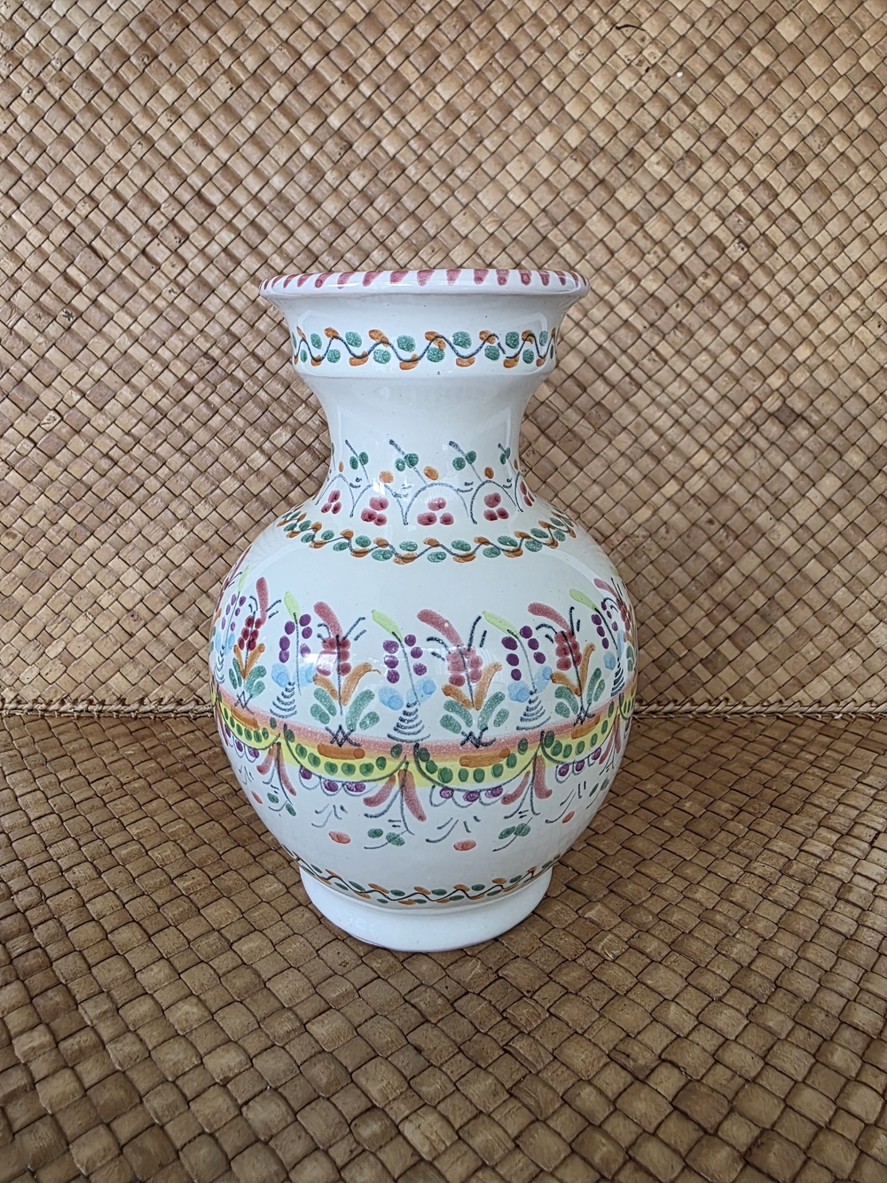 Cruz - Hand-Painted White Ceramic Floral Vase - Multicolor Design
